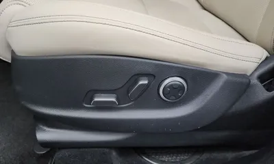 Genesis GV70 2023, 45435 км, за 23897.89 USD - фото 32