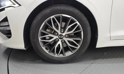 Kia K5 2021, 69687 км, за 11661.24 USD