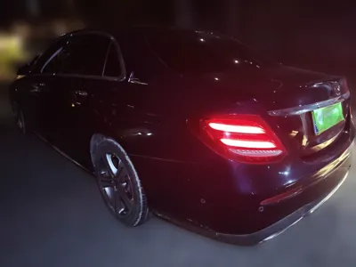 Mercedes-Benz E-Class 2018, 82700 км, за 25227 USD
