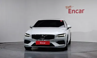 Volvo S60 2020, 62750 км, за 16181.04 USD