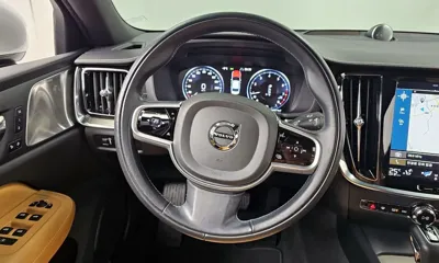 Volvo S60 2020, 62750 км, за 16181.04 USD - фото 13