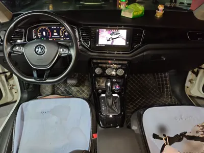 Volkswagen T-Roc 2021, 72400 км, за 10336 USD - фото 10