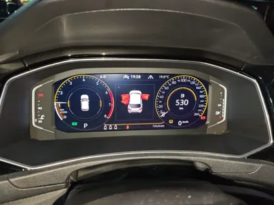 Volkswagen T-Roc 2021, 72400 км, за 10336 USD - фото 12