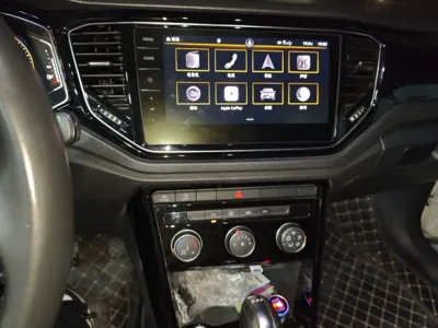 Volkswagen T-Roc 2021, 72400 км, за 10336 USD - фото 14