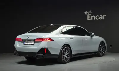 BMW 5-Series 2024, 4858 км, за 44821.79 USD