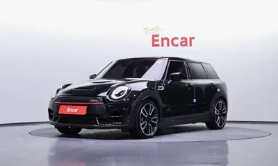 MINI Clubman · 2023 год