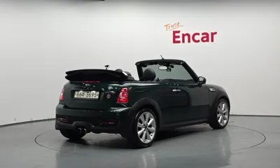 MINI Cooper Convertible 2014, 137124 км, за 5827.81 USD