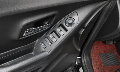 ChevroletGMDaewoo Trax 2019, 47864 км, за 6170.41 USD - фото 20
