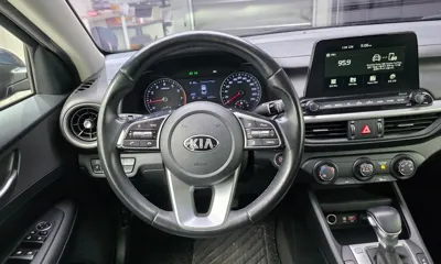 Kia K3 2019, 62828 км, за 8210.72 USD - фото 13