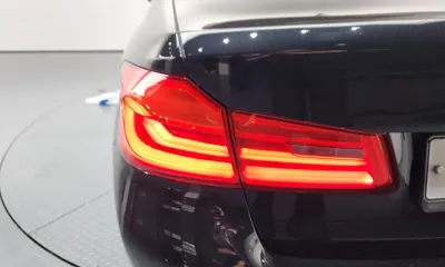 BMW 5-Series 2018, 96875 км, за 14900.88 USD - фото 23