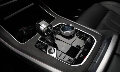 BMW X5 2023, 37593 км, за 52482.9 USD - фото 9