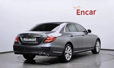 Mercedes-Benz E-Class 2020, 83509 км, за 19060.65 USD