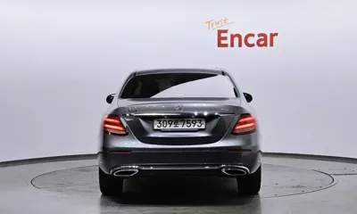 Mercedes-Benz E-Class 2020, 83509 км, за 19060.65 USD