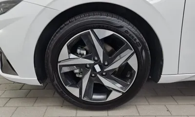 Hyundai Avante 2023, 72013 км, за 13075.73 USD