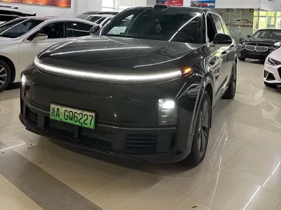 Li Auto Li L7 · 2024 год