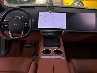Li Auto Li L7 2024, 39000 км, за 29472.65 USD