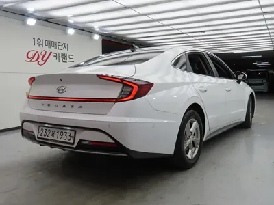 Hyundai Sonata 2020, 68428 км, за 9967.43 USD