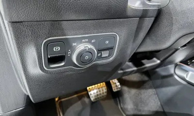 Mercedes-Benz GLB-Class 2022, 45587 км, за 23125.2 USD - фото 15