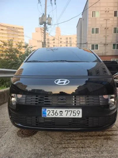Hyundai Staria