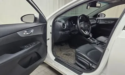 Kia K3 2022, 75953 км, за 10457.78 USD - фото 10