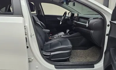 Kia K3 2022, 75953 км, за 10457.78 USD - фото 11