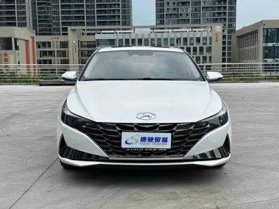 Hyundai Elantra 2023, 16000 км, за 14704.79 USD