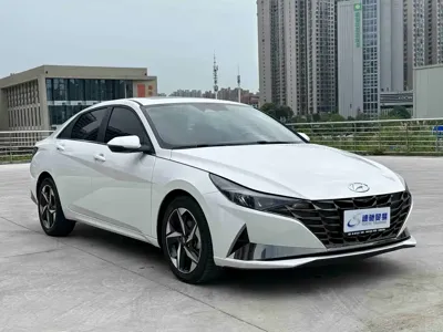 Hyundai Elantra 2023, 16000 км, за 14704.79 USD