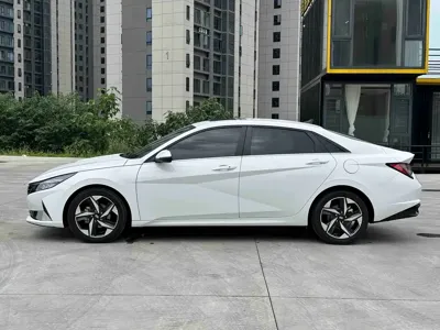 Hyundai Elantra 2023, 16000 км, за 14643.31 USD - фото 7