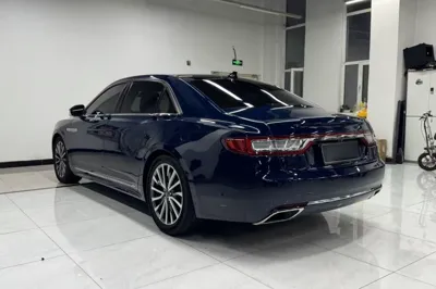 Lincoln Continental 2019, 70800 км, за 19055 USD
