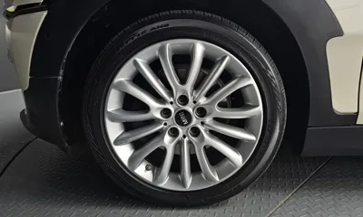 MINI Clubman 2019, 83737 км, за 9432.74 USD