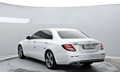 Mercedes-Benz E-Class 2019, 79973 км, за 16129.04 USD