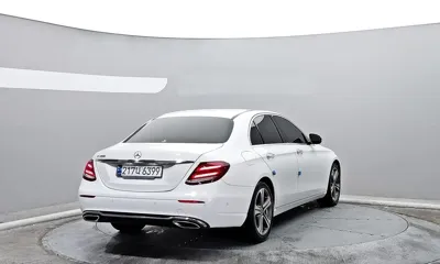 Mercedes-Benz E-Class 2019, 79973 км, за 16129.04 USD