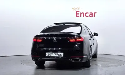 Kia K7 2016, 185886 км, за 6544.16 USD