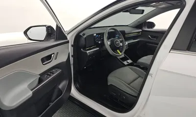 Hyundai Kona 2025, 23153 км, за 17592.23 USD - фото 10
