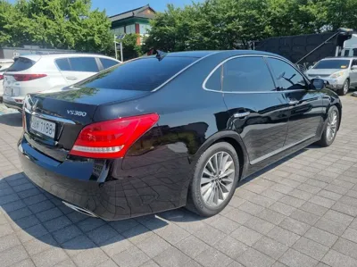 Hyundai Equus 2015, 94698 км, за 5883.13 USD