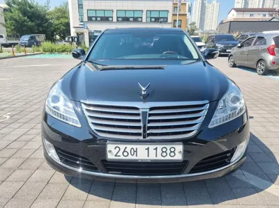 Hyundai Equus 2015, 94698 км, за 5883.13 USD