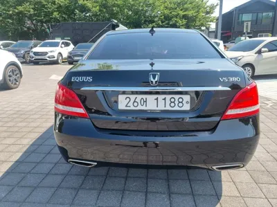 Hyundai Equus 2015, 94698 км, за 5883.13 USD