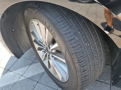 Hyundai Equus 2015, 94698 км, за 5883.13 USD