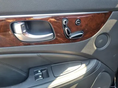 Hyundai Equus 2015, 94698 км, за 5883.13 USD - фото 6