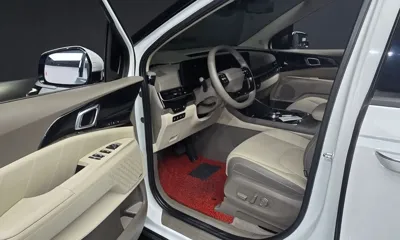 Kia Canival 2025, 26298 км, за 36628.59 USD - фото 10