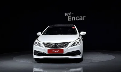 Hyundai Grandeur 2015, 117392 км, за 5854.01 USD