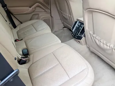 Porsche Cayenne 2012, 200000 км, за 10594.26 USD