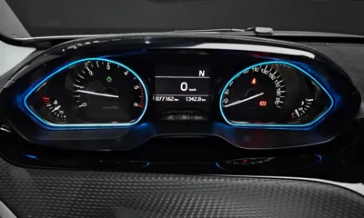 Peugeot 2008 2017, 77162 км, за 8027.59 USD - фото 7