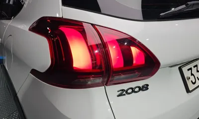 Peugeot 2008 2017, 77162 км, за 8027.59 USD - фото 23