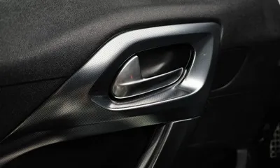 Peugeot 2008 2017, 77162 км, за 8027.59 USD - фото 32