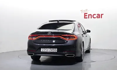 Hyundai Grandeur 2018, 229665 км, за 7271.29 USD