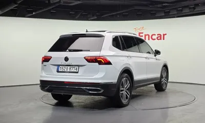 Volkswagen Tiguan 2022, 81013 км, за 17773.37 USD