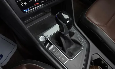 Volkswagen Tiguan 2022, 81013 км, за 17773.37 USD - фото 9