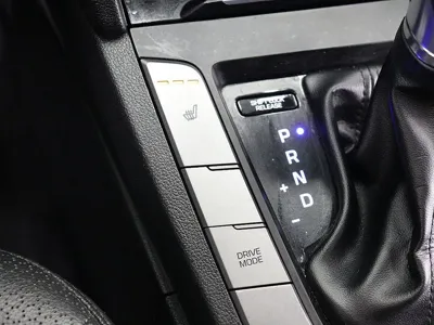 Hyundai Avante 2017, 102655 км, за 6310.18 USD - фото 11