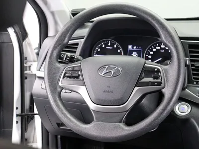 Hyundai Avante 2017, 102655 км, за 6310.18 USD - фото 16